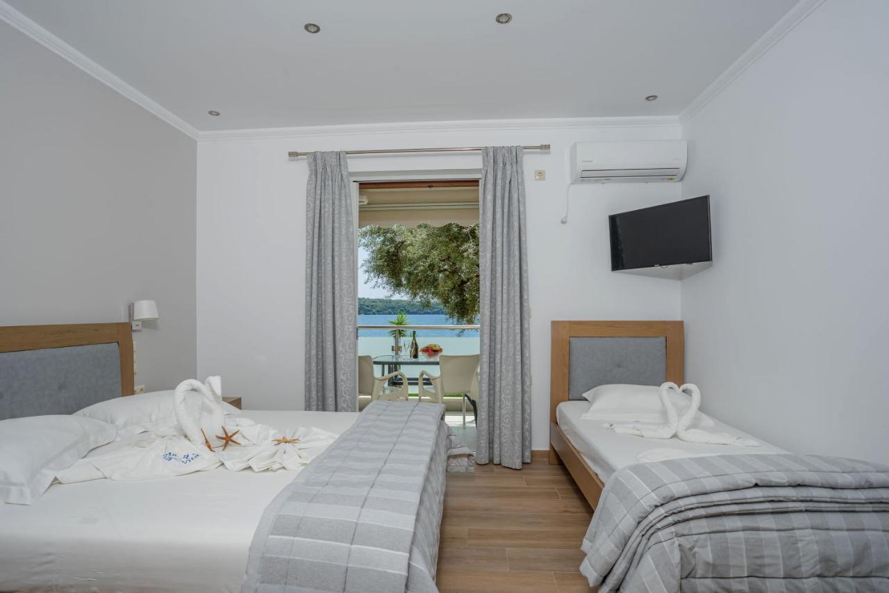 Mare Vita Apartments Nidhrion Exteriör bild