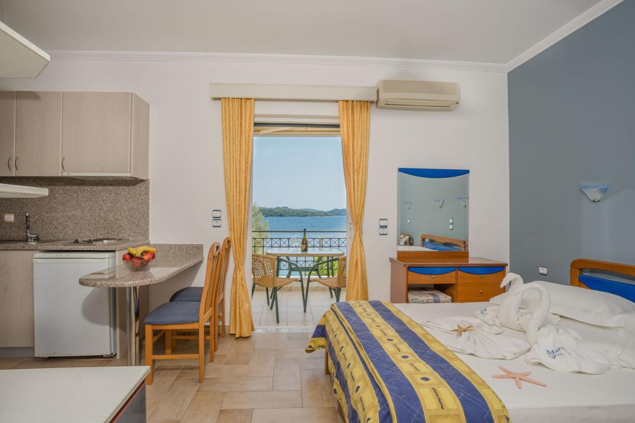 Mare Vita Apartments Nidhrion Exteriör bild